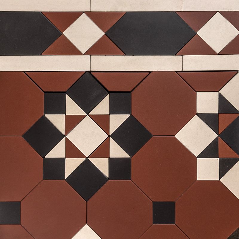 Pattern - Edinburgh Design & Thorngrove Border